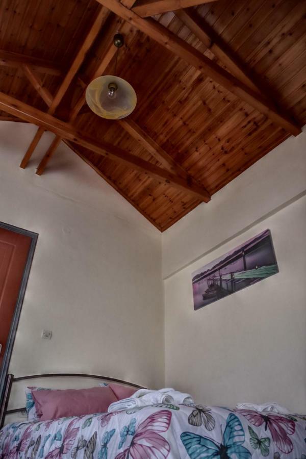 Cozy Loft Apartman Meszolóngi Kültér fotó