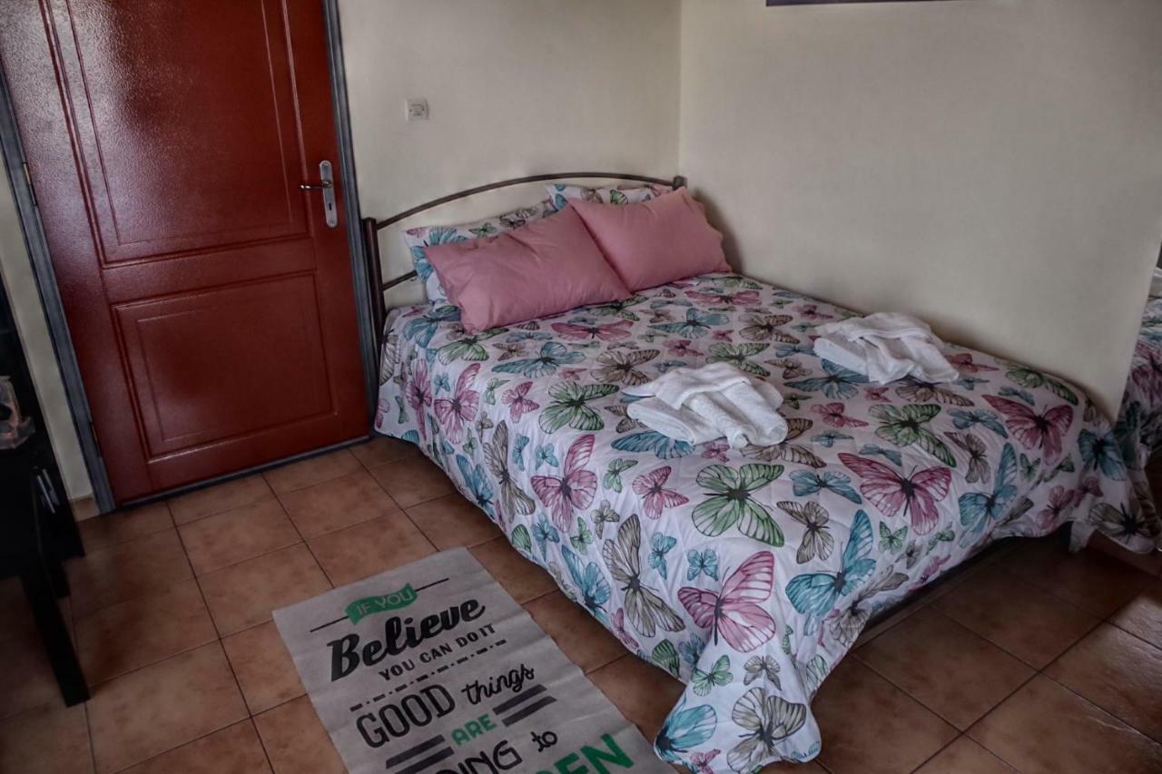 Cozy Loft Apartman Meszolóngi Kültér fotó
