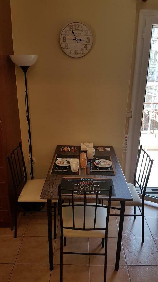 Cozy Loft Apartman Meszolóngi Kültér fotó