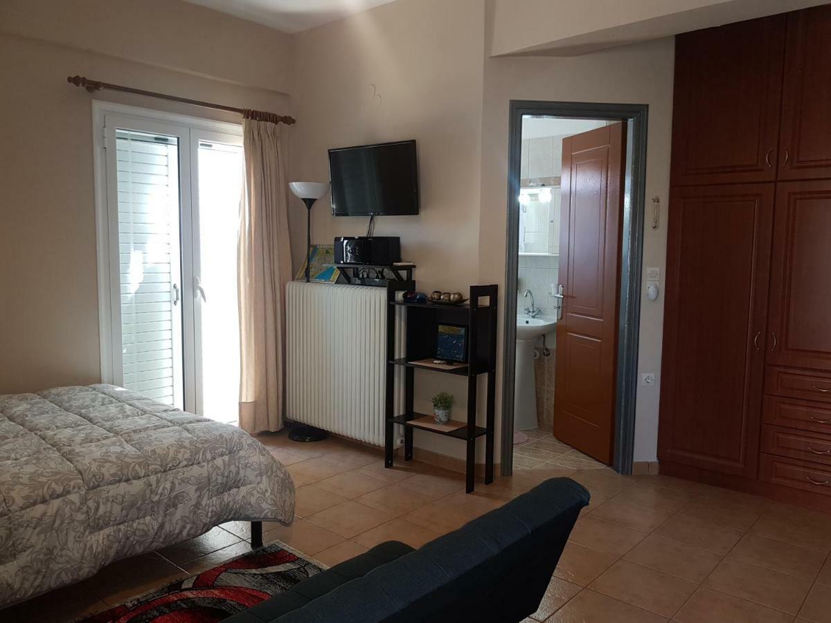Cozy Loft Apartman Meszolóngi Kültér fotó